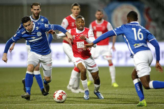 在两回合交 在两回合交