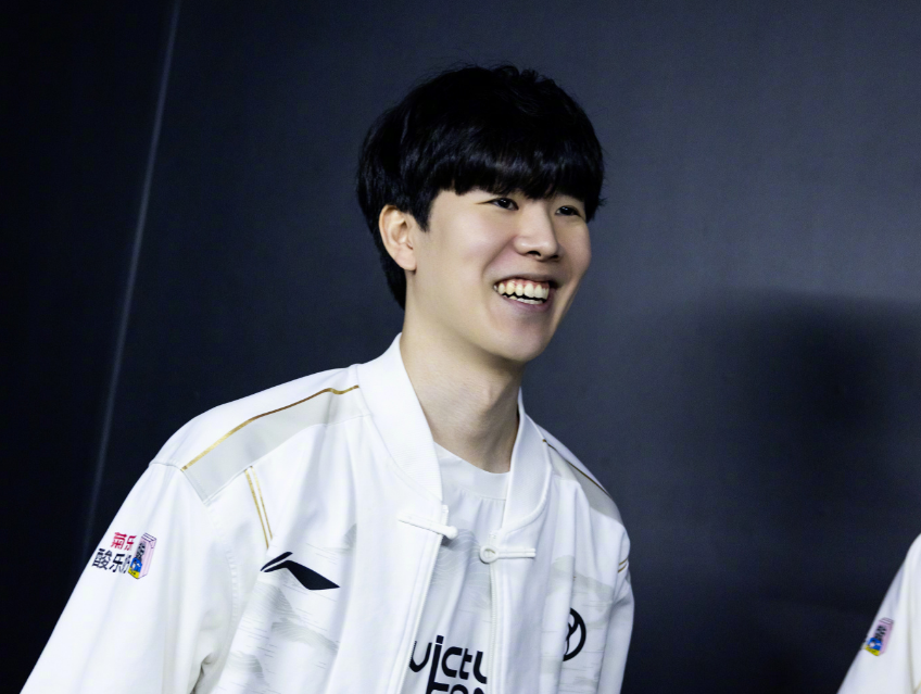 胜利不仅仅 胜利不仅仅